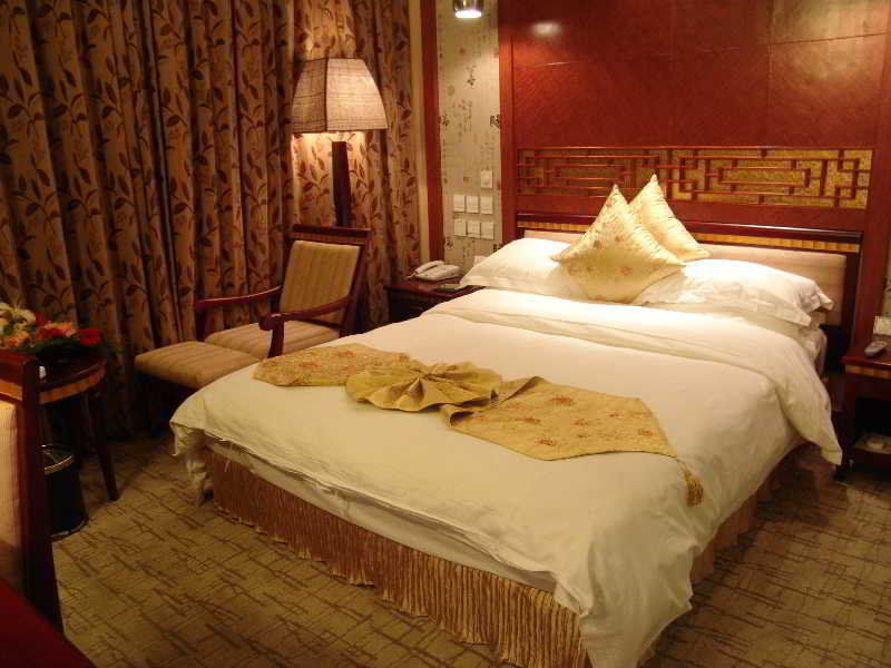 Kunming Golden Spring Hotel Exterior photo